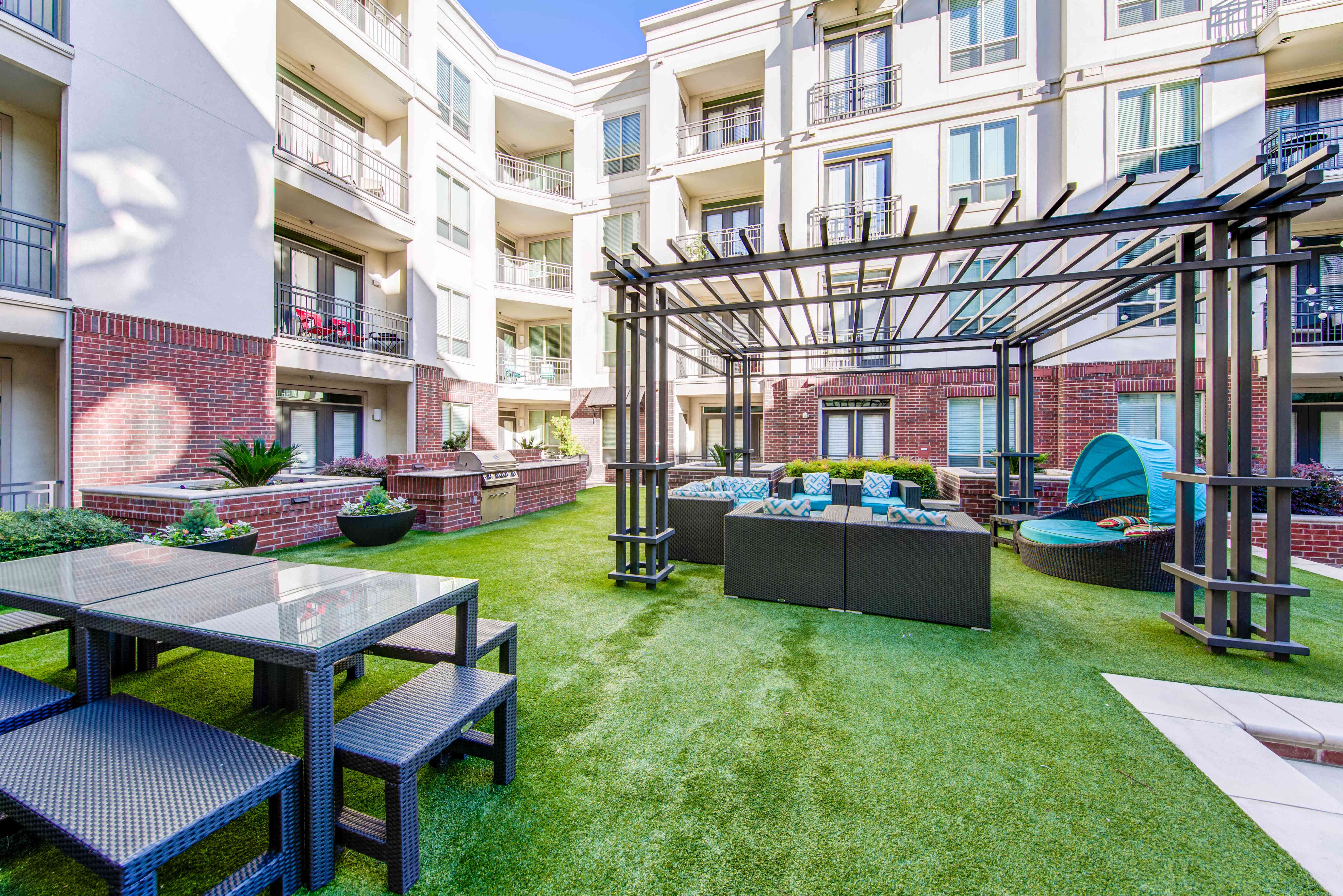 Uptown Dallas Apartments | ALARA Uptown Apartments | Photo Gallery